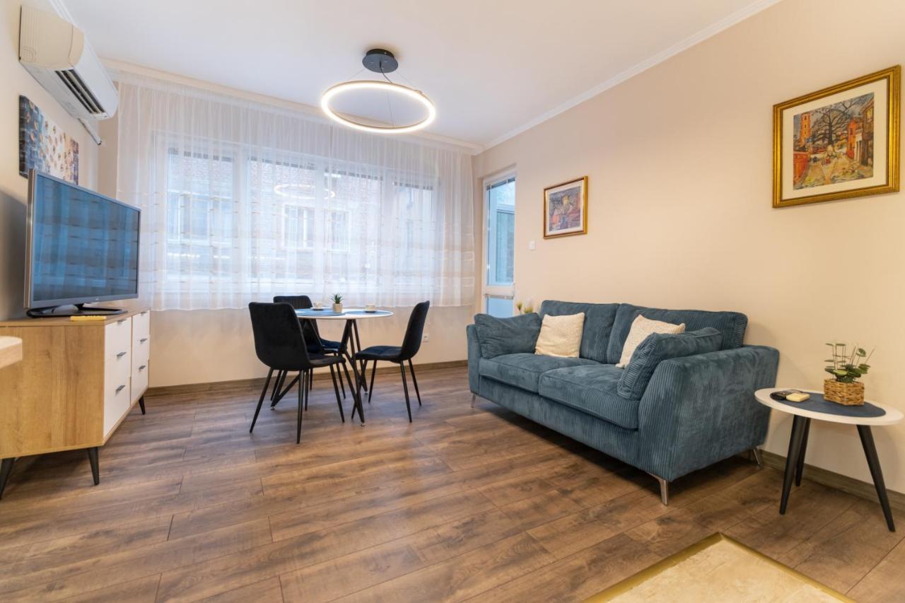 Heart Of The City 2-Bedroom Apartment Plovdiv Exterior photo